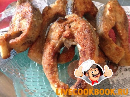 Жаренный карп в панировочных сухарях